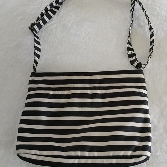 Kate Spade Black and White Striped Cross Body Bag - Picture 4 of 13